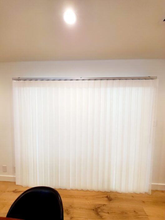 Smart Curtain (1)